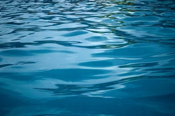 Abwaschbare Fototapete Blaue Meereswellenoberfläche. © ewapee