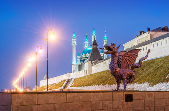 Дракон в Казани Dragon in Kazan