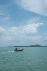 Obraz premium Boat on the ocean, Koh Lanta, Thailand