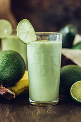 Avocado and banana smoothie - detox and healthy smoothie