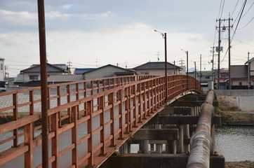 橋　古い　赤錆
