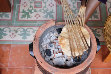 Kite cracker Thai call "Khao Kreab Wow"