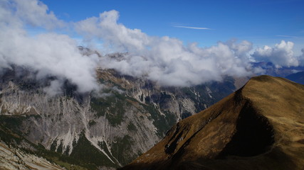 Blick von der Jöchelspitze auf die Berge Österreichs