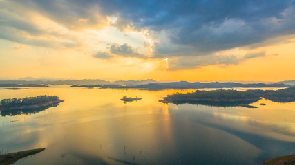 Fototapeta premium light through the sky to the lake