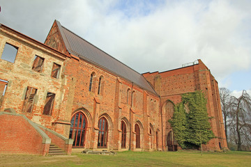 Ruine der Klosterkirche Dargun (1172, Mecklenburg-Vorpommern)