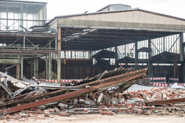 Fabrikgeb&auml;ude abreissen