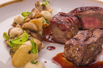 Beef fillet with mushrooms and Madeira sauce 