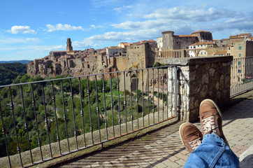 Pause in Pitigliano