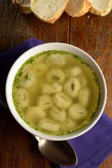 cappelletti in brodo