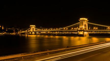 Fototapeta na wymiar Night View of the Chain Bridge in Budapest