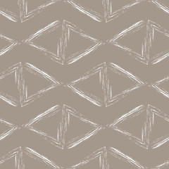 Seamless pattern of white grunge triangles on a beige background.
Abstract vector modern wallpaper. Can be used for graphic design, pattern fill, packaging, clothing, printing on surfaces.