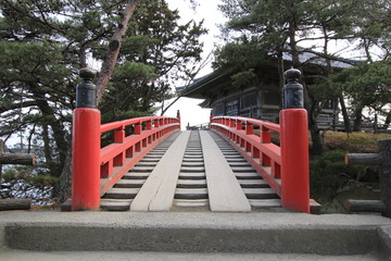 Fototapeta na wymiar 寺院の橋