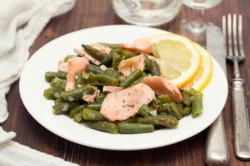 fish salad with green beans and mushrooms