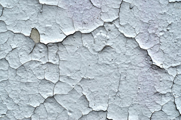 White cracked paint on the wall