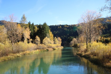 Fototapeta na wymiar Tassenbacher Speicher during Autumn / This lake is situated in Osttirol, Austria
