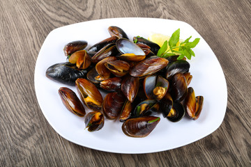 Boiled mussels