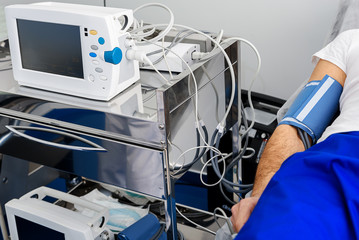 Technical device measuring pressure of client