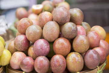 THAILAND CHIANG RAI MARKET FRUIT PASSIONFRUIT