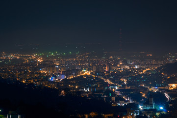 Fototapeta na wymiar City Brasov during night