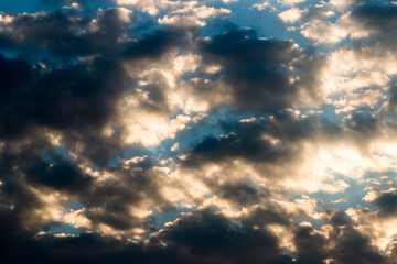 Obraz premium colorful dramatic sky with cloud at sunset