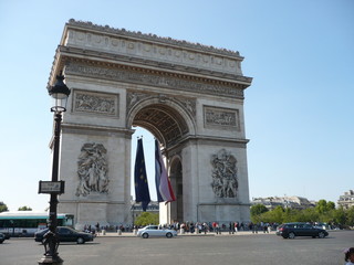 Fototapeta na wymiar L´Arc de Triomphe in Paris
