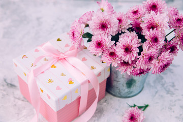 Shabby chic flowers with present background