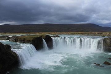 ゴーザフォスの滝