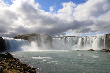 ゴーザフォスの滝