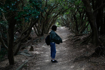 Obraz premium Forest Road Portrait Girl