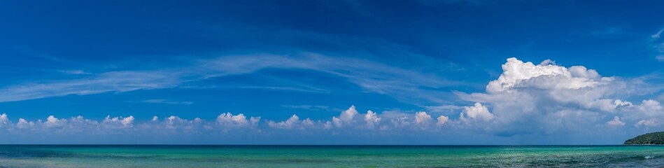 Naklejka na ściany i meble Panorama of beach with blue sky