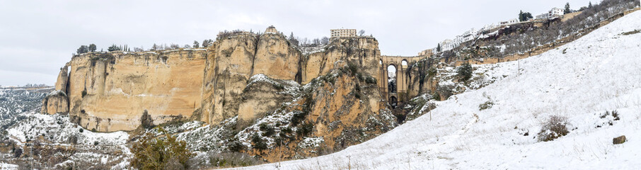 Fototapeta na wymiar The bridge of Ronda, Malaga, Spain