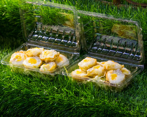 Thai style dessert , Quail eggs put it in the mortar.