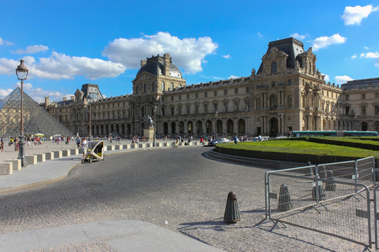 paris garden and buildings of louvre and tuilleries
