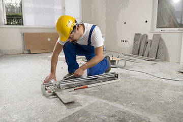 Lefty Tiler Cutting Ceramic    
