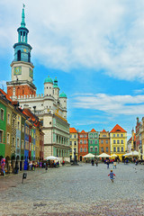 Fototapeta premium People at Old Town Hall in Old Market Square Poznan