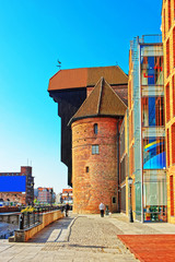 Obraz premium Medieval port crane Zuraw at Motlawa River in Gdansk