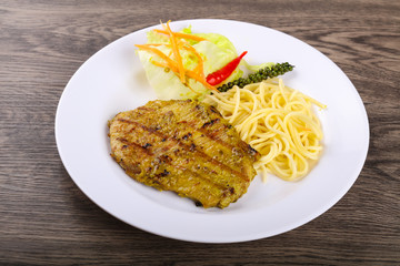 Grilled meat with green curry