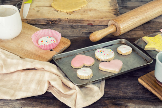 Heart shape white and pink valentine's day Cookies
