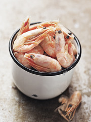 rustic english pub grub pint of prawns