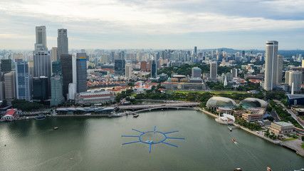 Fototapeta premium High view of city landscape building at Marina Bay