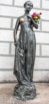 Die Julia-Statue am Alten Rathaus ist ein M&uuml;nchner Symbol der Liebe.
