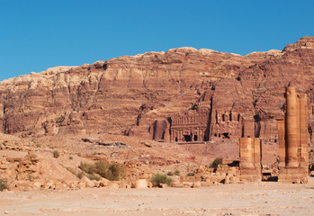 Giordania, sito archeologico di Petra, 02/10/2013: il Muro dei Re con le Tombe Reali, enormi...