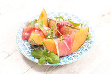 melon with prosciutto ham and basil