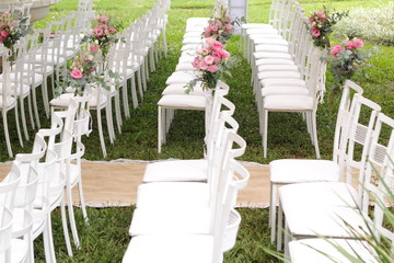 ornamentação tapete e cadeiras casamento