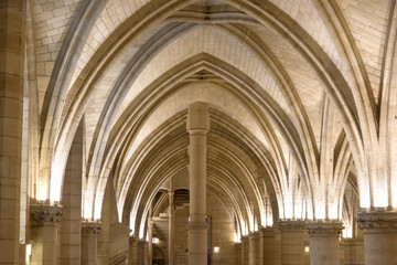 Fototapeta premium voute de pierres de la conciergerie