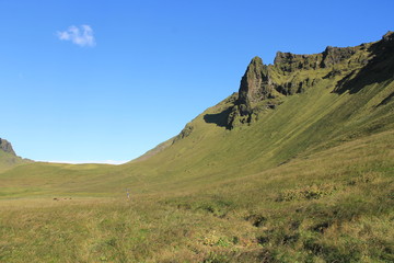 ヴィークの丘にて