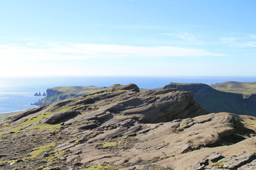 ヴィークの丘にて