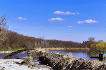 Hydraulic extraction of sand from the bottom of the river.