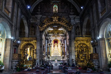 Fototapeta na wymiar Interior of Congregates Church also know as Church of Saint Anthony in Porto city, Portugal