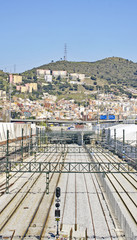 Vías y trenes en los talleres de La Maquinista, Barcelona